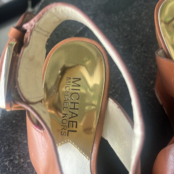 EUC Michael Kors, Josephine brown wedge, leather platform, sandals, size 5 - Picture 8 of 9